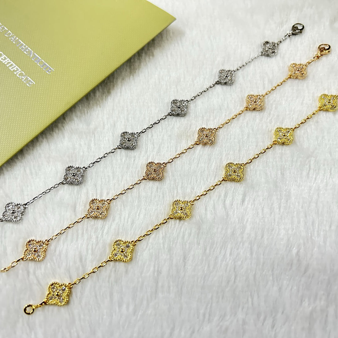 [Lora]CLOVER 6 MOTIF DIAMOND BRACELET