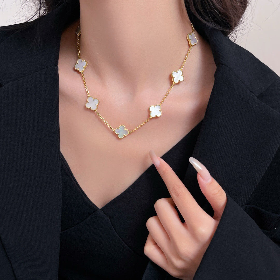 [LORA]CLOVER 10 MOTIFS WHITE MOTHER OF PEARL NECKLACE