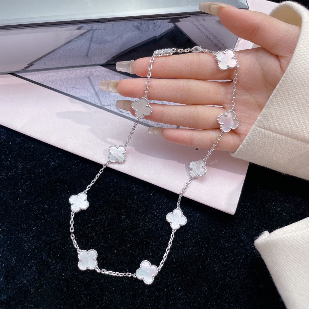 [LORA]CLOVER 10 MOTIFS WHITE MOTHER OF PEARL NECKLACE