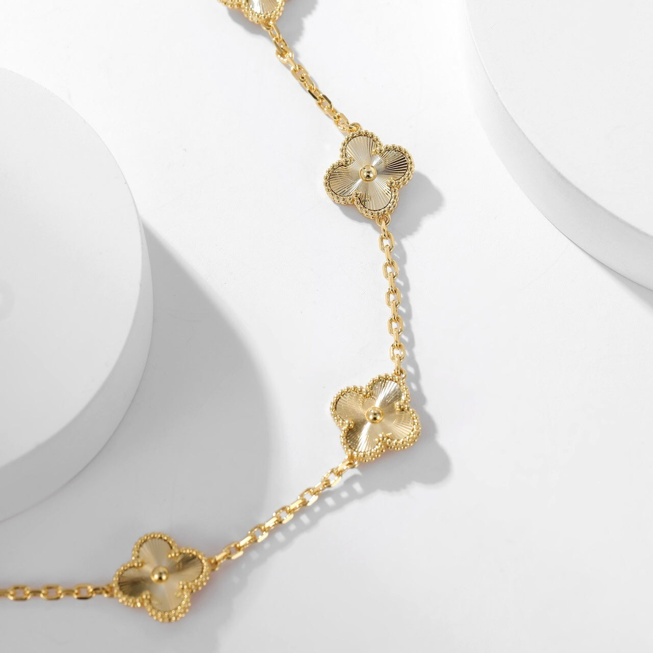 [Lora]CLOVER 10 MOTIFS LASER NECKLACE
