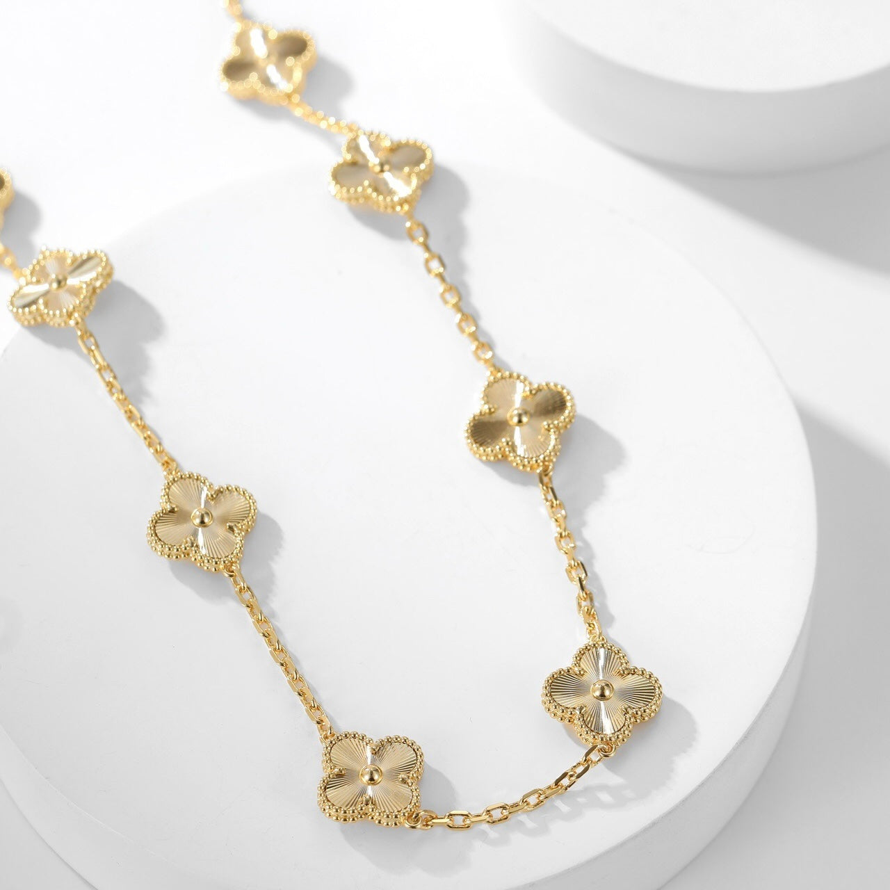 [Lora]CLOVER 10 MOTIFS LASER NECKLACE