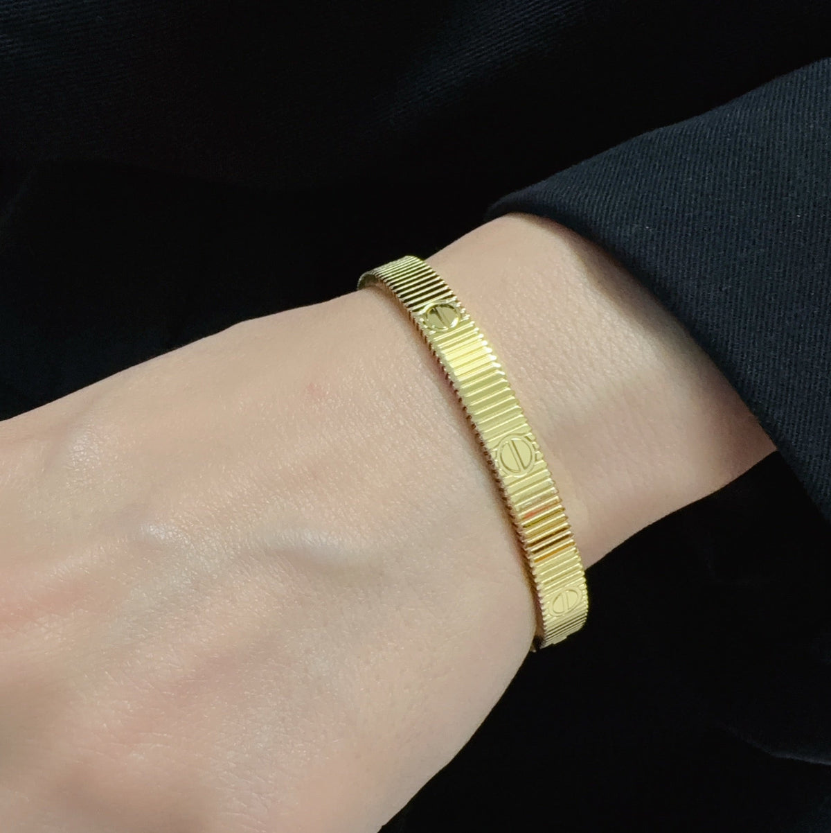 [Lora] LOVE UNLIMITED BRACELET