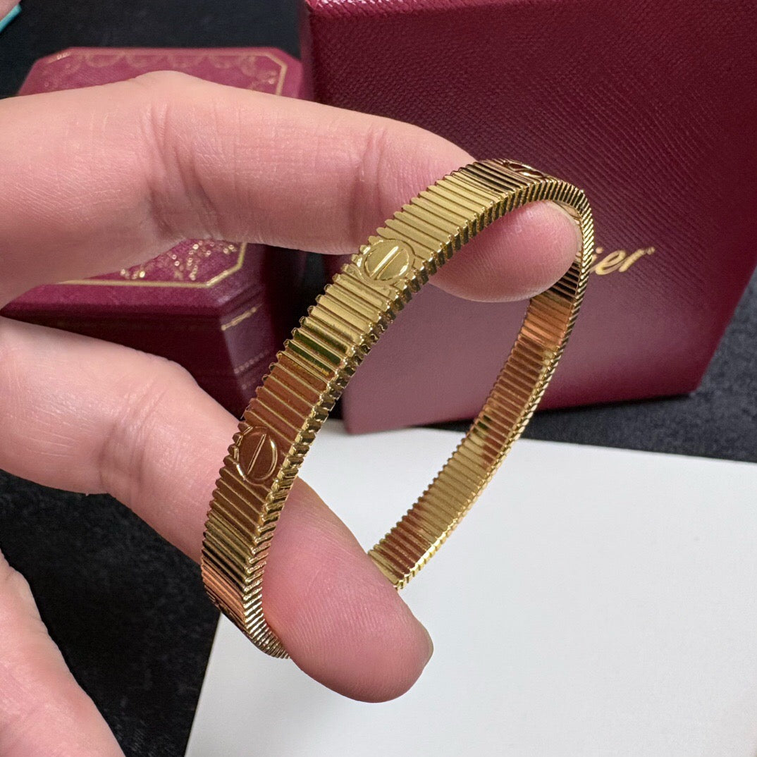 [LOAR] LOVE UNLIMITED ARMBAND 