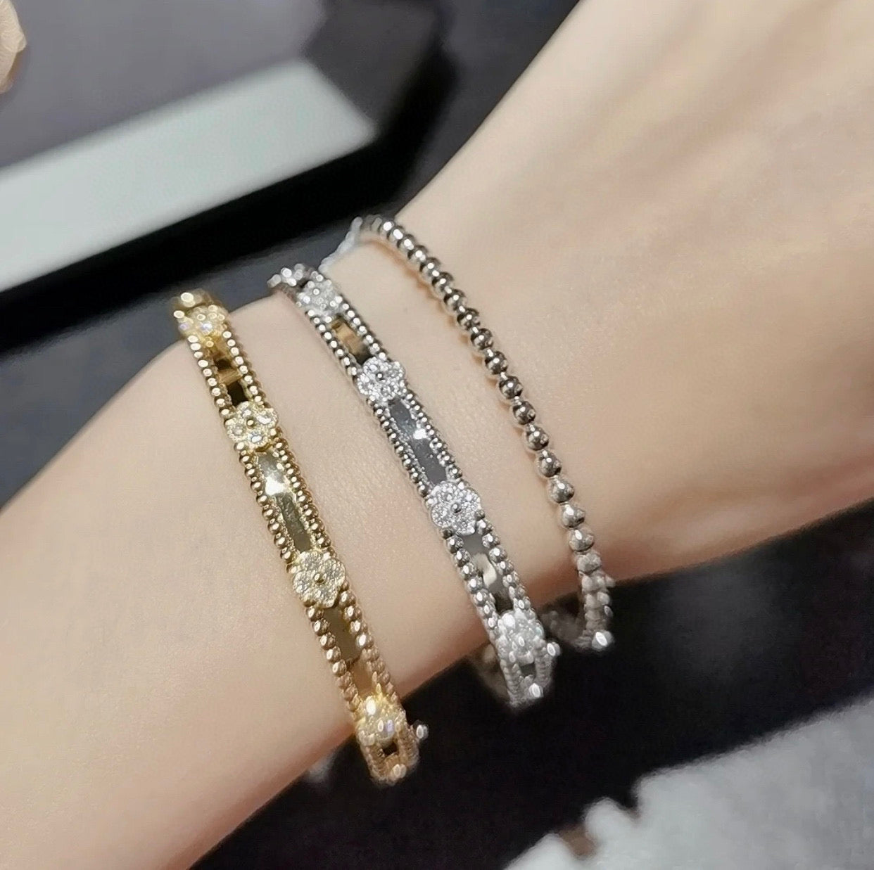 [LORA]CLOVER BRACELET 4MM DIAMONDS