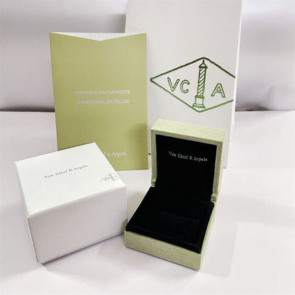 [LORA]VA CLOVER BRACELET NECKLACE RING BOX GIFT BAG