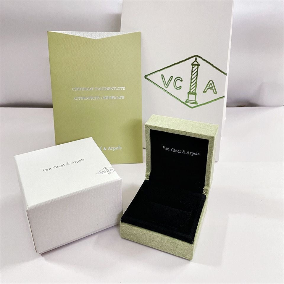 [LORA]VA CLOVER BOX GIFT BAG