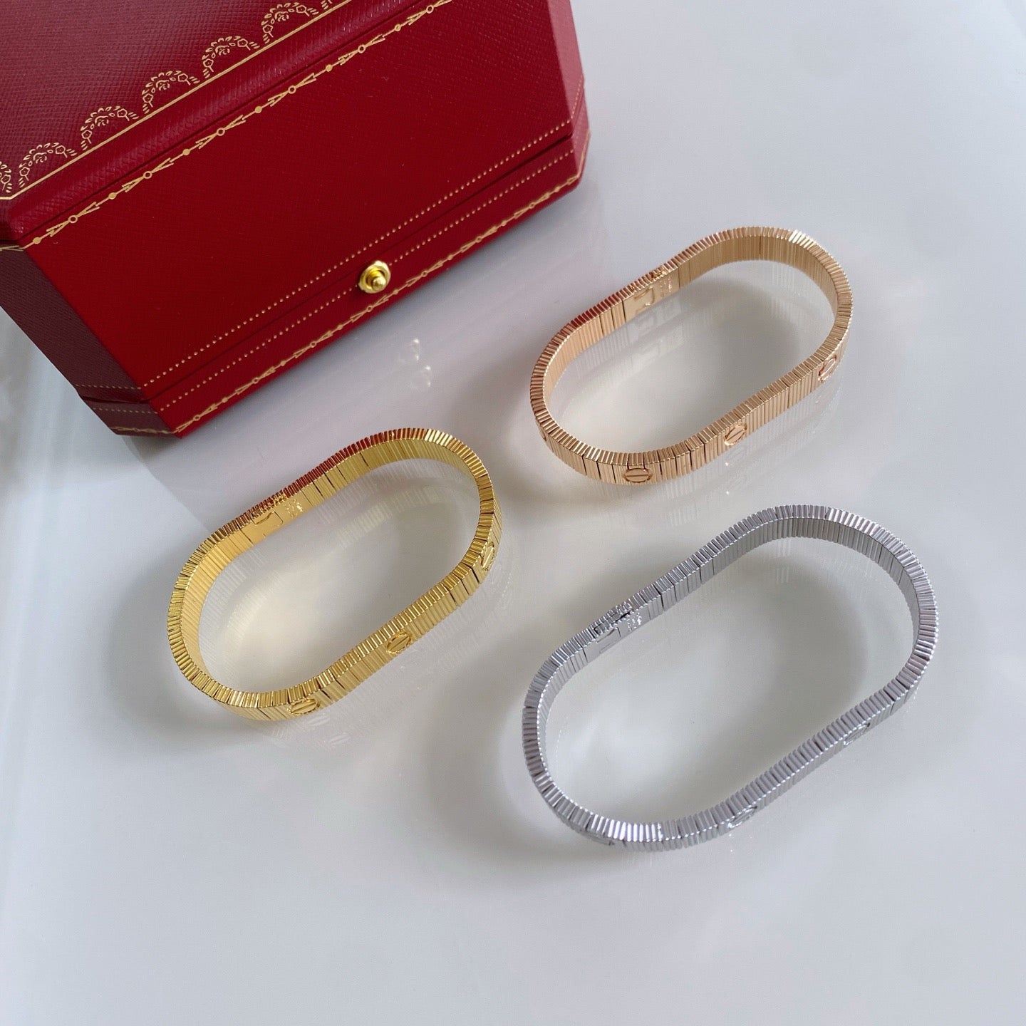 [LORA] LOVE UNLIMITED BRACELET