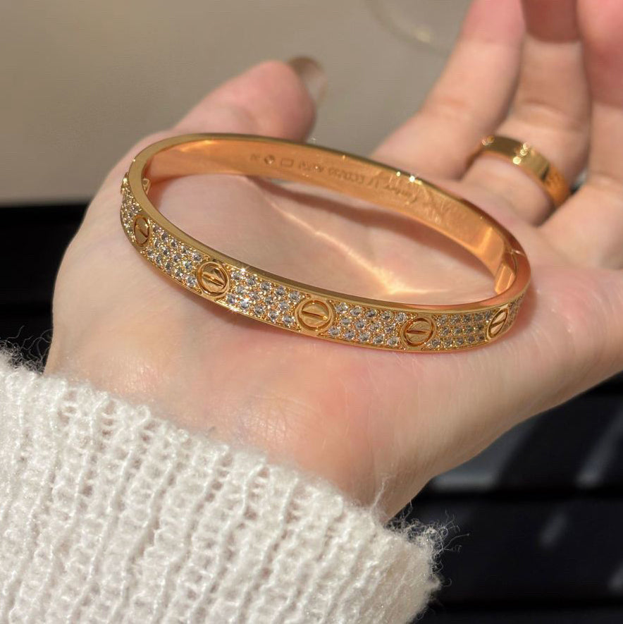 [LORA] LOVE BRACELET 6.1MM DIAMOND-PAVED
