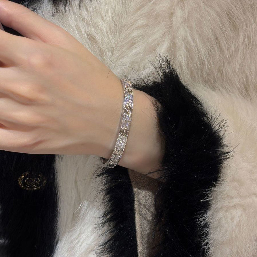 [LORA] LOVE BRACELET 6.1MM DIAMOND-PAVED