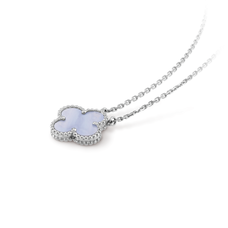 [LORA]CLOVER 15MM BLUE CHALCEDONY NECKLACE SILVER