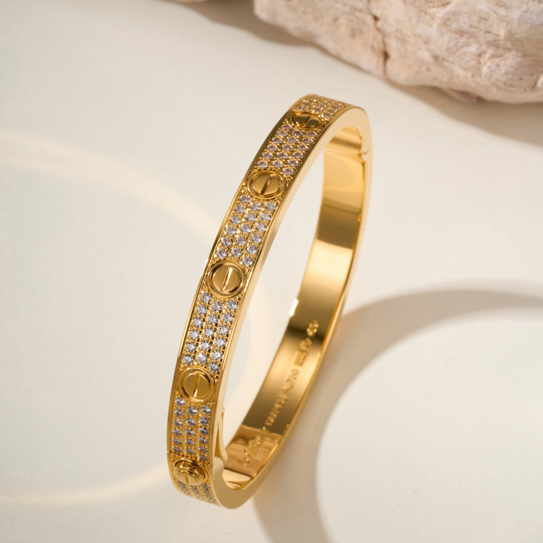 [LORA] LOVE BRACELET 6.1MM DIAMOND-PAVED