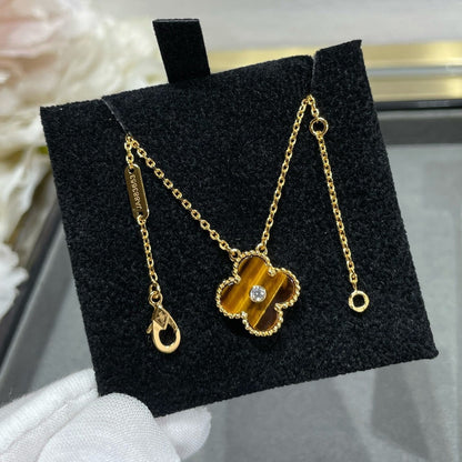 [LORA]CLOVER 15MM DIAMOND AND YELLOW TIGER'S EYE AGATE necklace