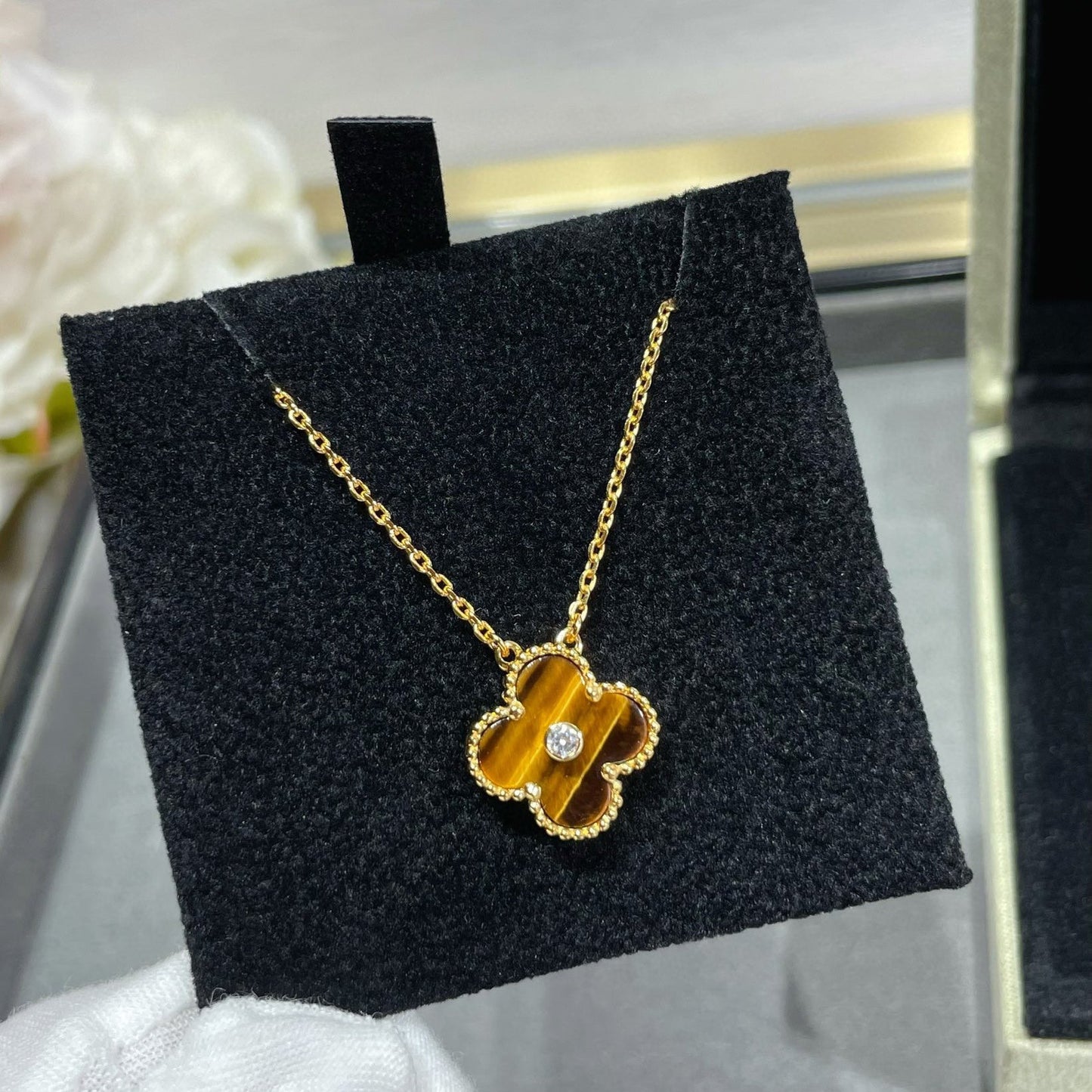 [LORA]CLOVER 15MM DIAMOND AND YELLOW TIGER'S EYE AGATE necklace