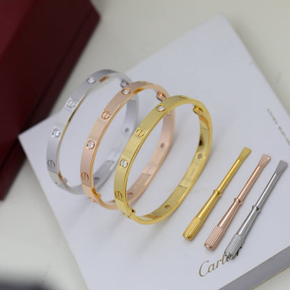 [LORA] LOVE BRACELET 6.1MM 4 DIAMONDS