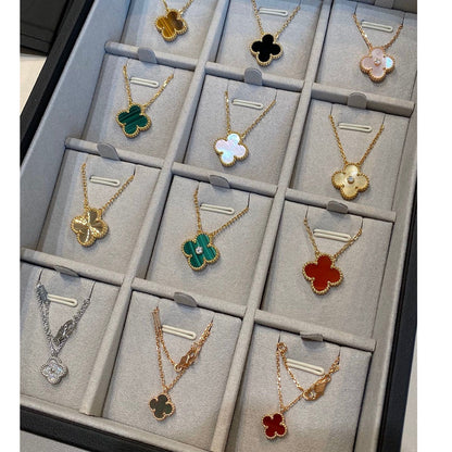 [LORA]CLOVER 15MM BLACK ONYX SINGLE FLOWER NECKLACE