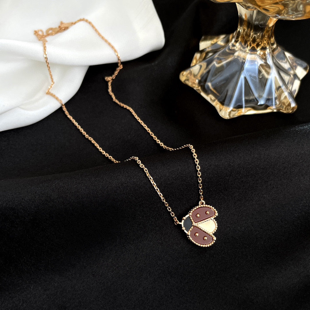 [LORA]LUCKY  CARNELIANS LADYBUG NECKLACE