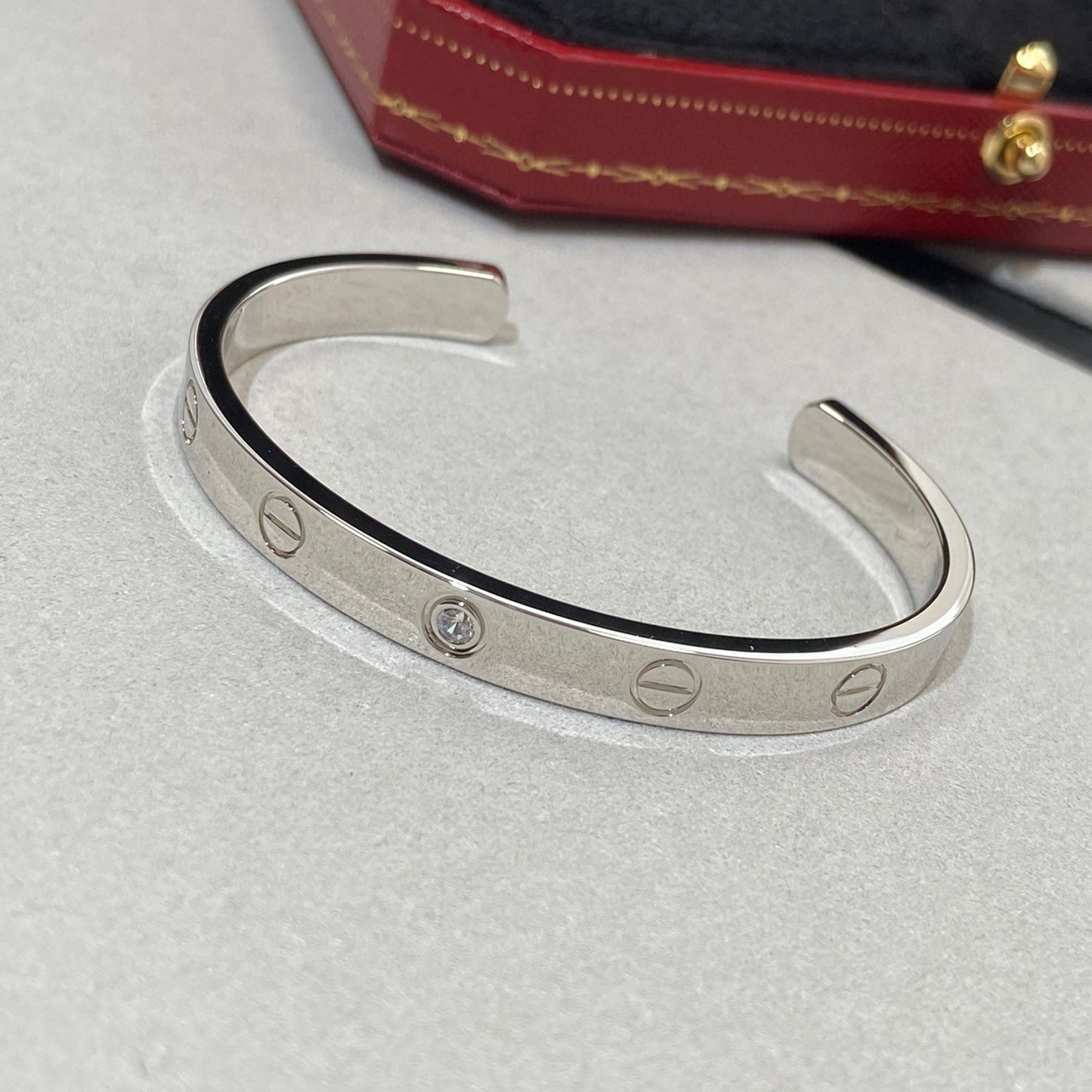 [LORA]LOVE BRACELET 6.1MM 1 DIAMOND OPEN CUFF