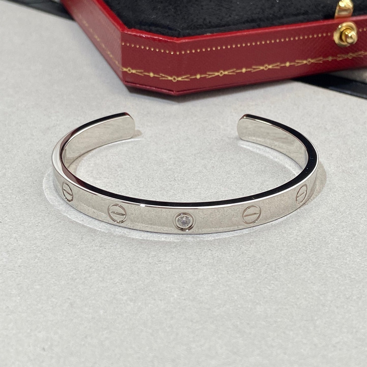 [LORA]LOVE BRACELET 6.1MM 1 DIAMOND OPEN CUFF