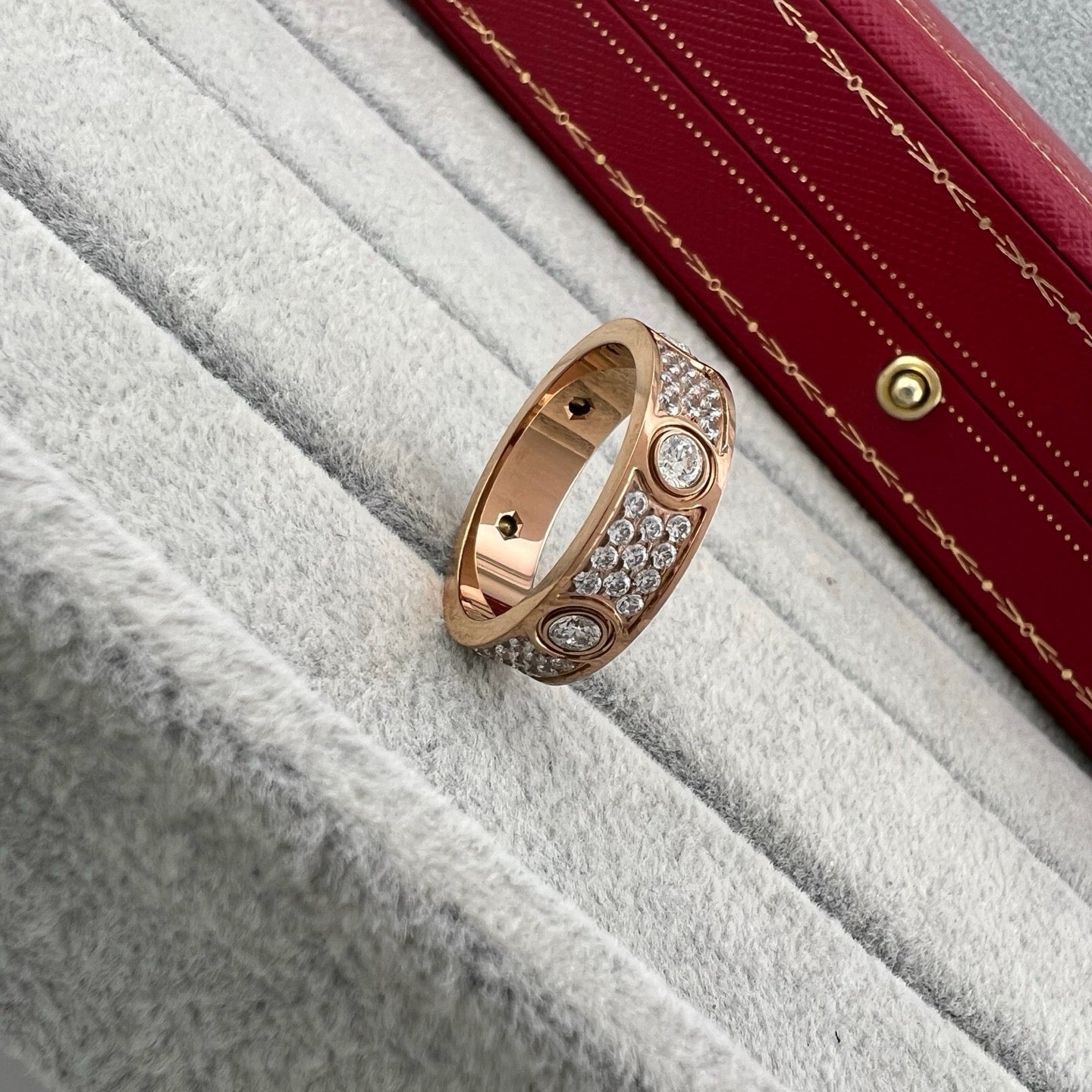 [LORA] LOVE 5.5MM FULL-PAVE 6-DIAMOND RING