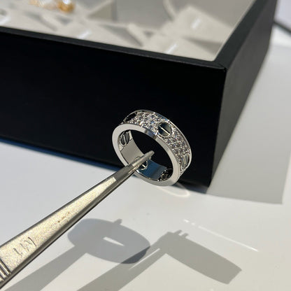 [LORA] LOVE RING 5.5MM DIAMONDS PAVED CERAMIC