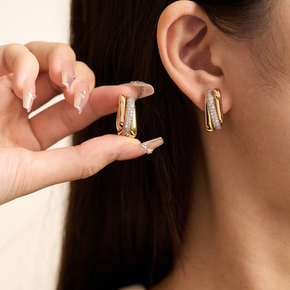 [LORA] TRINITY HALF DIAMOND  CUSHION EARRINGS