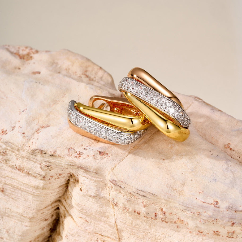 [LORA] TRINITY HALF DIAMOND  CUSHION EARRINGS