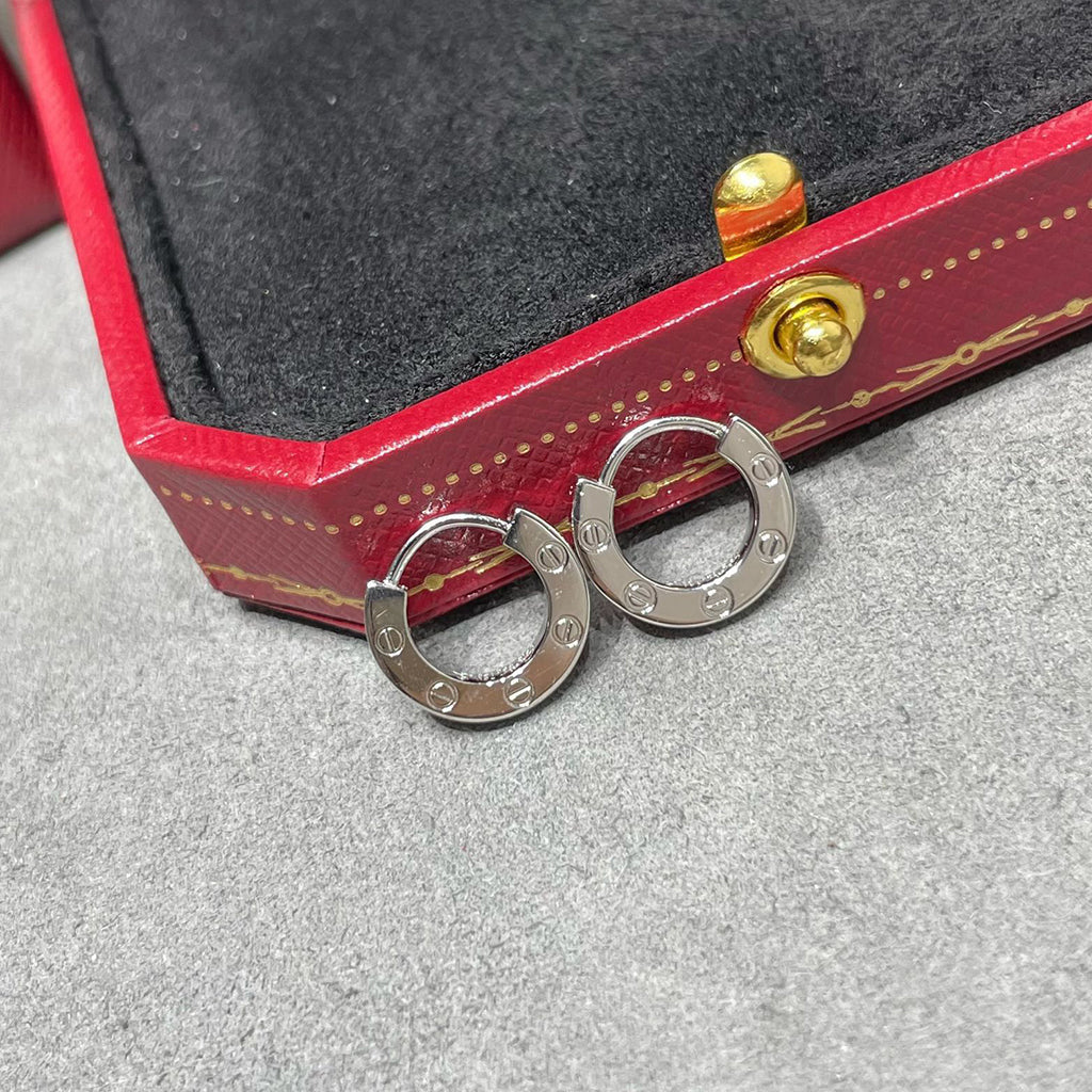 [LORA] LOVE MINI EARRINGS