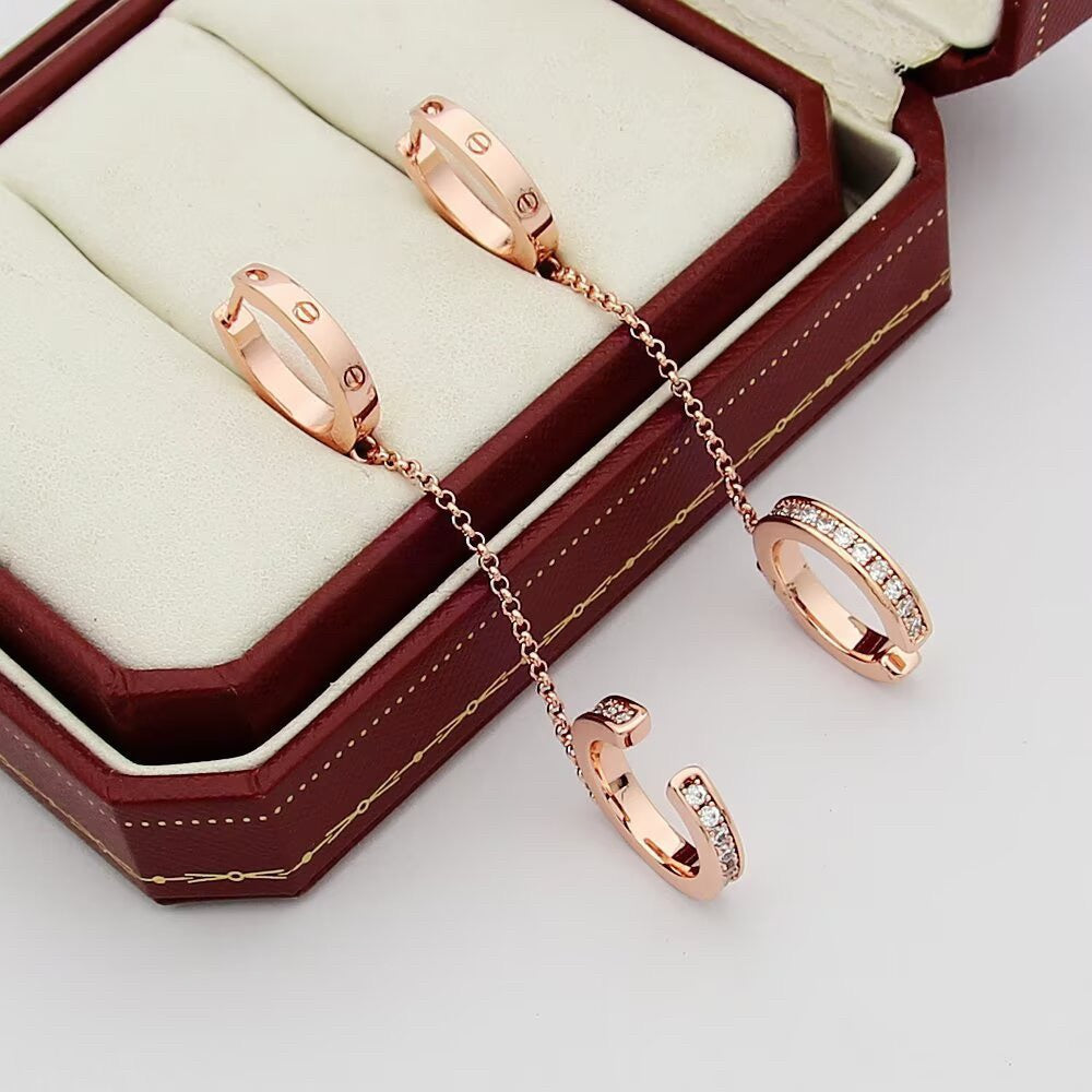 [LORA] LOVE 3.0MM HALF DIAMOND EARRINGS