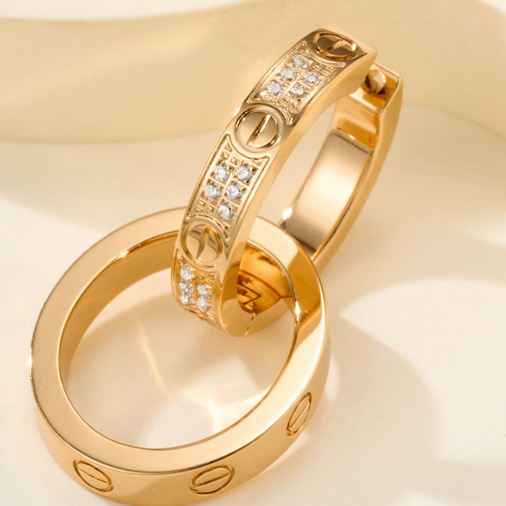 [LORA] LOVE 3.3MM DANGLE HALF DIAMOND EARRINGS