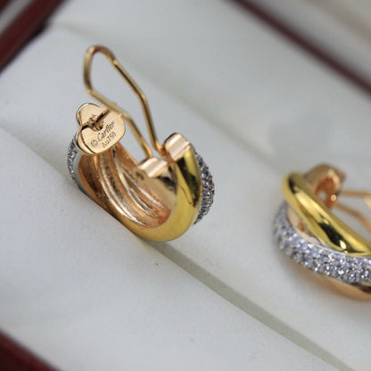 [LORA] TRINITY HALF DIAMOND  CLASSIC EARRINGS