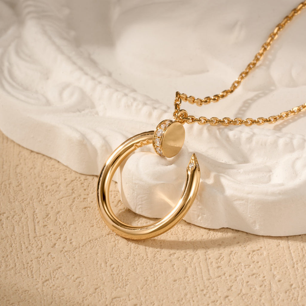 [LORA] JUSTE NECKLACE HALF DIAMOND