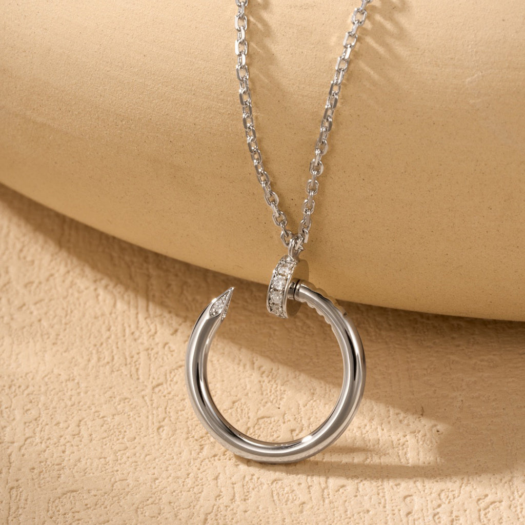 [LORA] JUSTE NECKLACE HALF DIAMOND