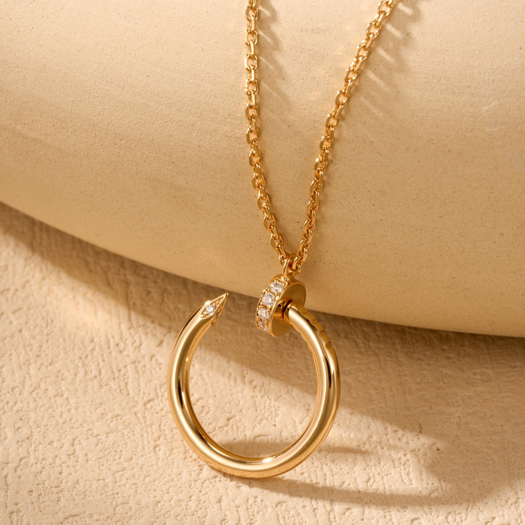 [LORA] JUSTE NECKLACE HALF DIAMOND