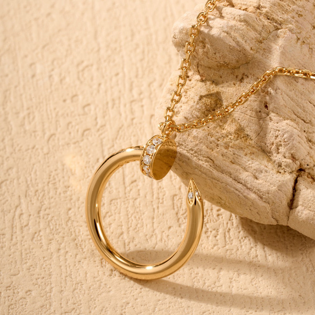 [LORA] JUSTE NECKLACE HALF DIAMOND