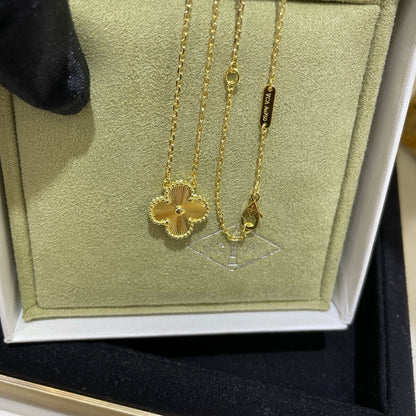 [LORA]CLOVER 15MM LASER NECKLACE