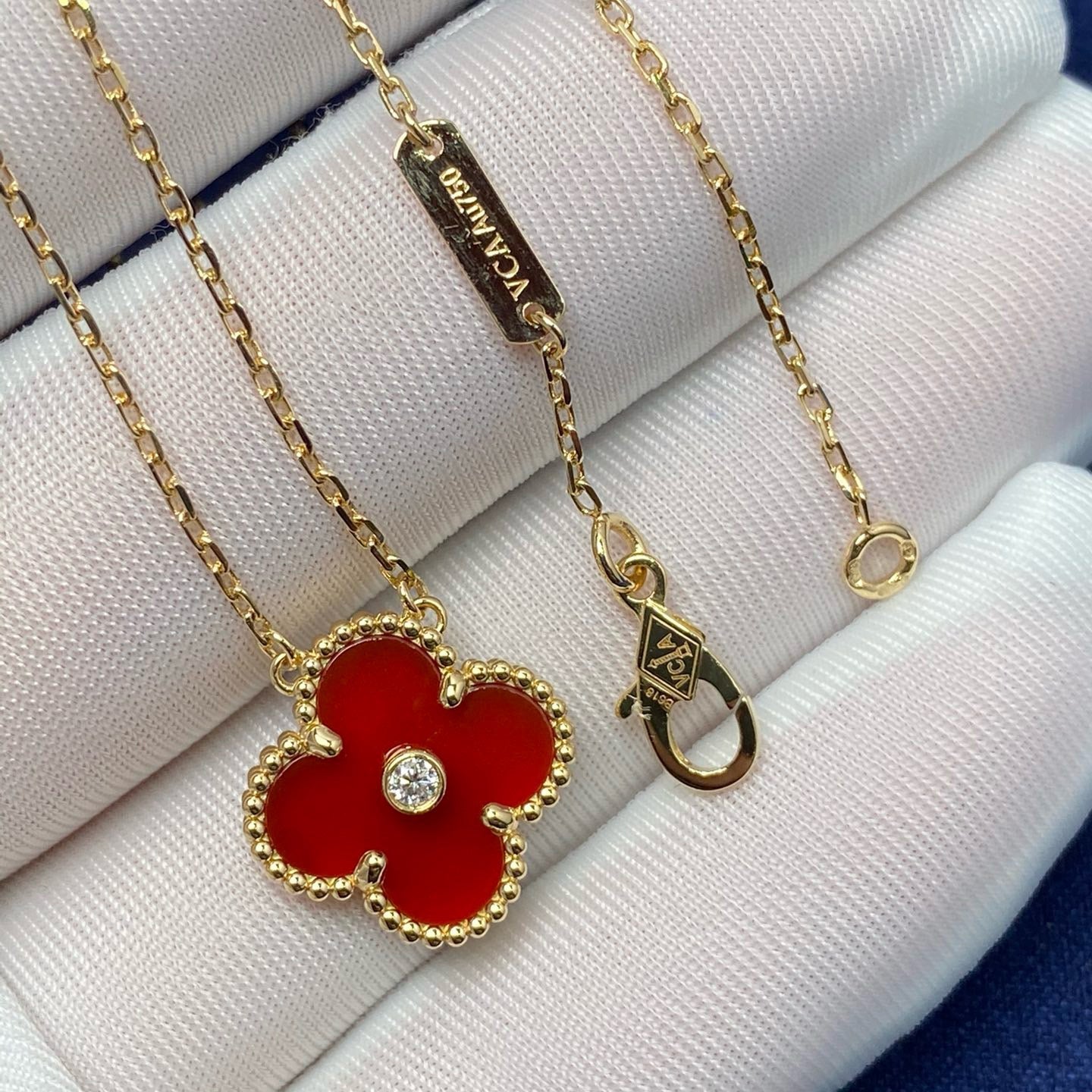 [LORA]CLOVER 15MM DIAMOND CARNELIAN NECKLACE