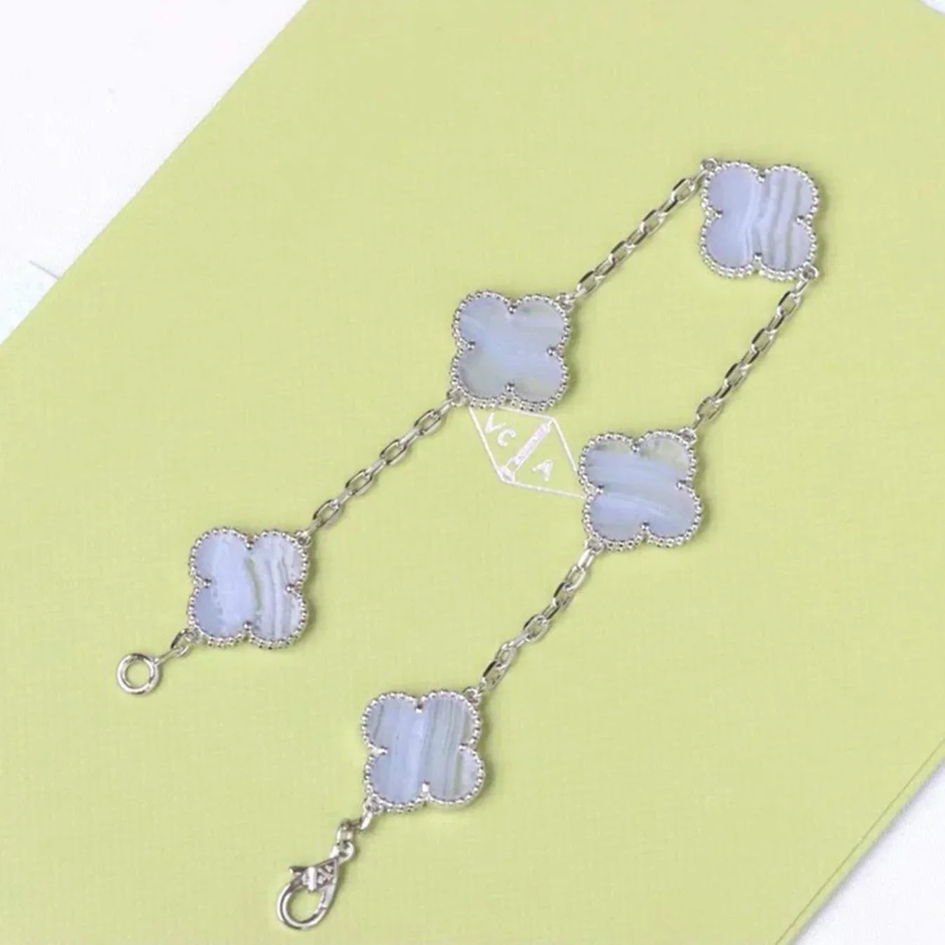 [Lora] CLOVER 5 MOTIF PURPLE CHALCEDONY BRACELET COLLECTION