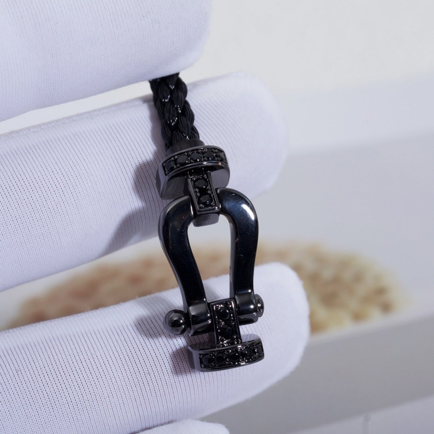 [LORA]FORCE LARGE SERIES HORSESHOE BLACK SAMURAI BRACELET
