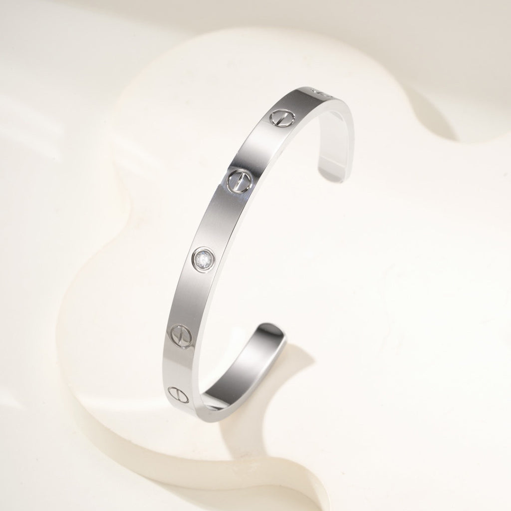 [LORA] LOVE BRACELET 6.1MM 1 DIAMOND OPEN CUFF