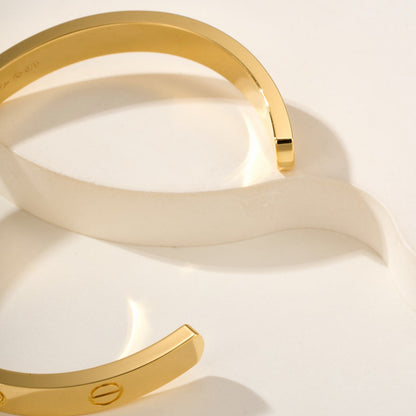[LORA] LOVE BRACELET 6.1MM 1 DIAMOND OPEN CUFF