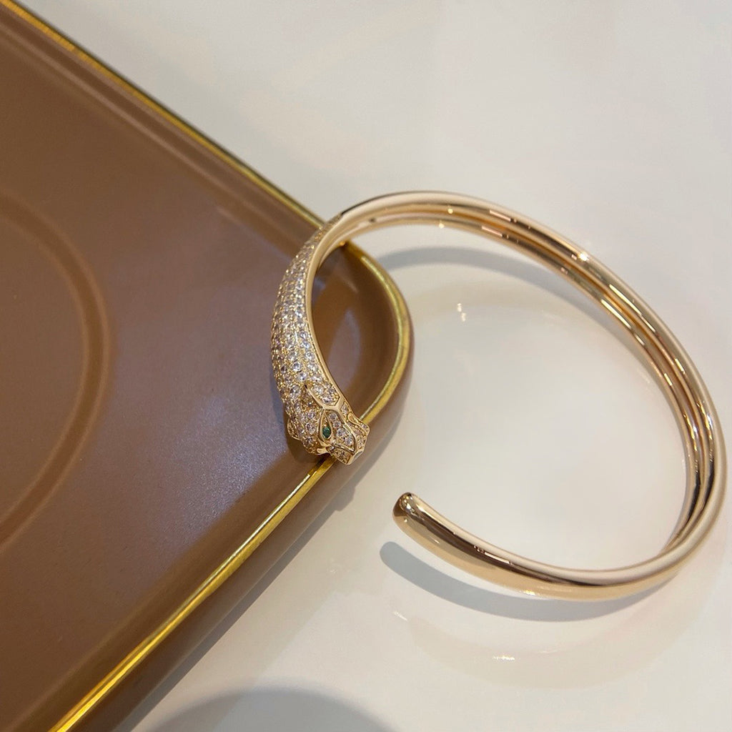 [LORA] PANTHERE HALF DIAMOND OPEN BRACELET