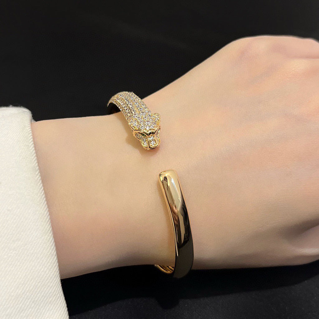 [LORA] PANTHERE HALF DIAMOND OPEN BRACELET