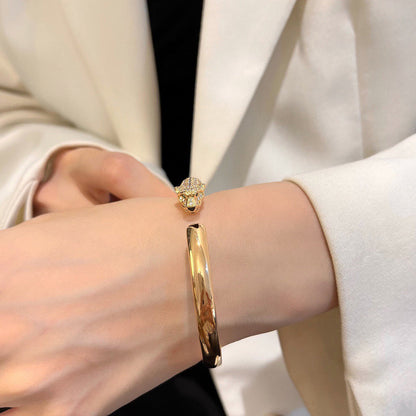 [LORA] PANTHERE HALF DIAMOND OPEN BRACELET