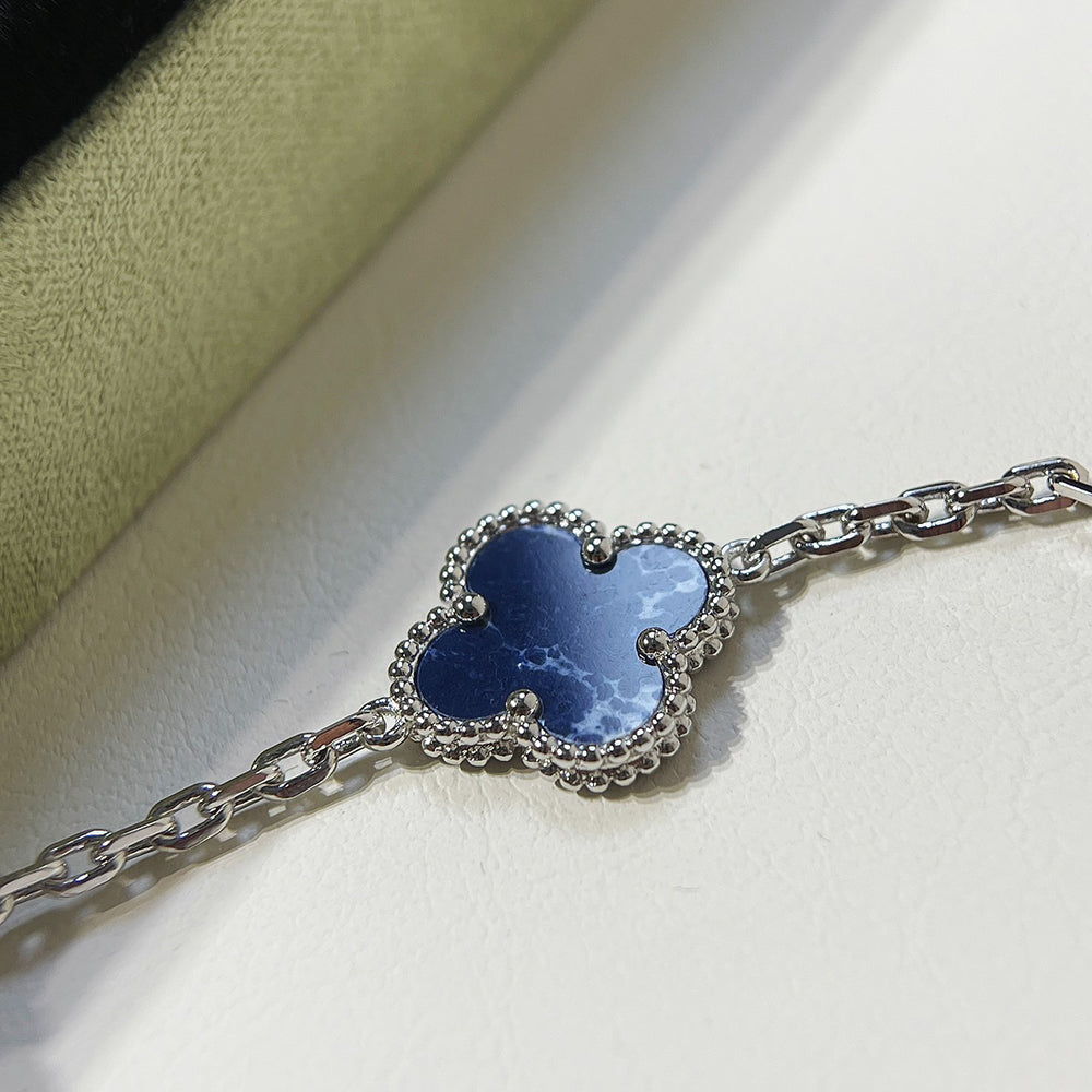 [LORA]CLOVER 5 MOTIF PIETERSITE SILVER BRACELET