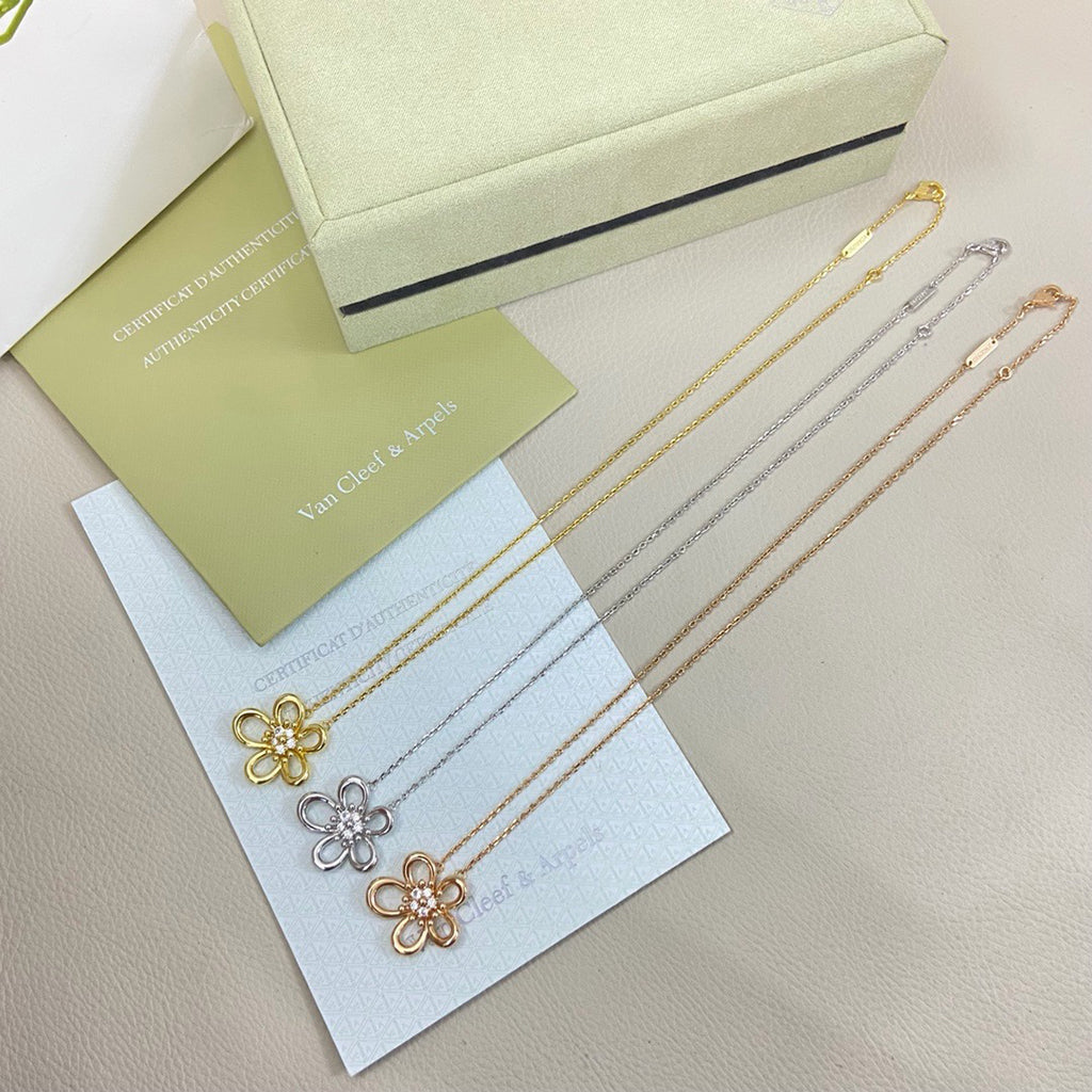 [LORA]FLOWERLACE NECKLACE 5 DIAMONDS