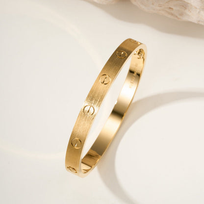 [LORA] LOVE BRACELET 6.1MM BRUSHED