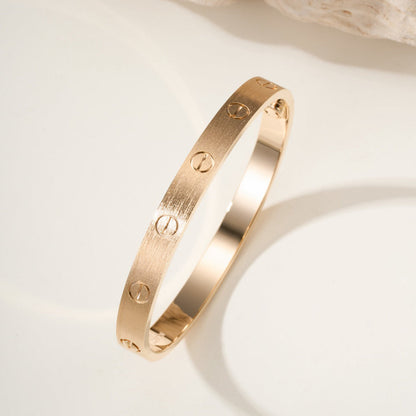 [LORA] LOVE BRACELET 6.1MM BRUSHED