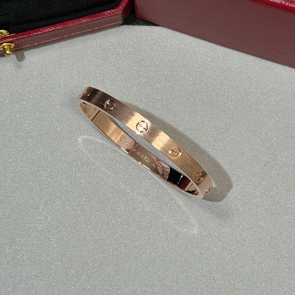 [LORA] LOVE BRACELET 6.1MM BRUSHED