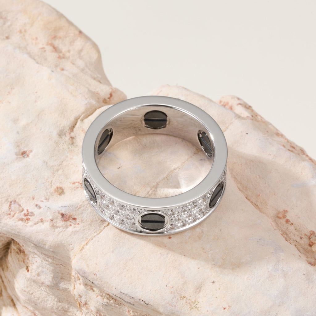 [LORA] LOVE RING 5.5MM DIAMONDS PAVED CERAMIC