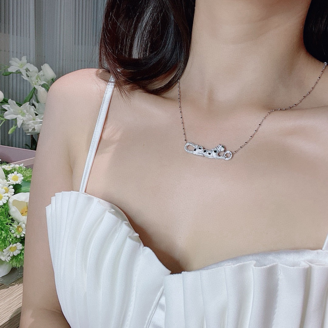 [LORA] PANTHERE PAVED DIAMOND NECKLACE